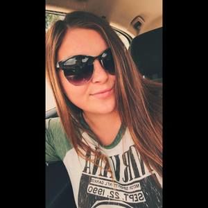 Meet your Posher, Katelyn